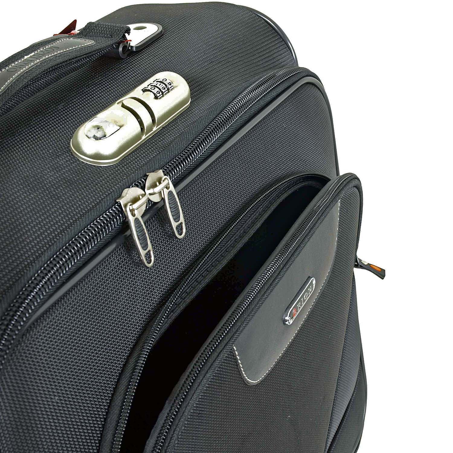 Чемодан-пилот на 2х колесах RION+ А423 Black