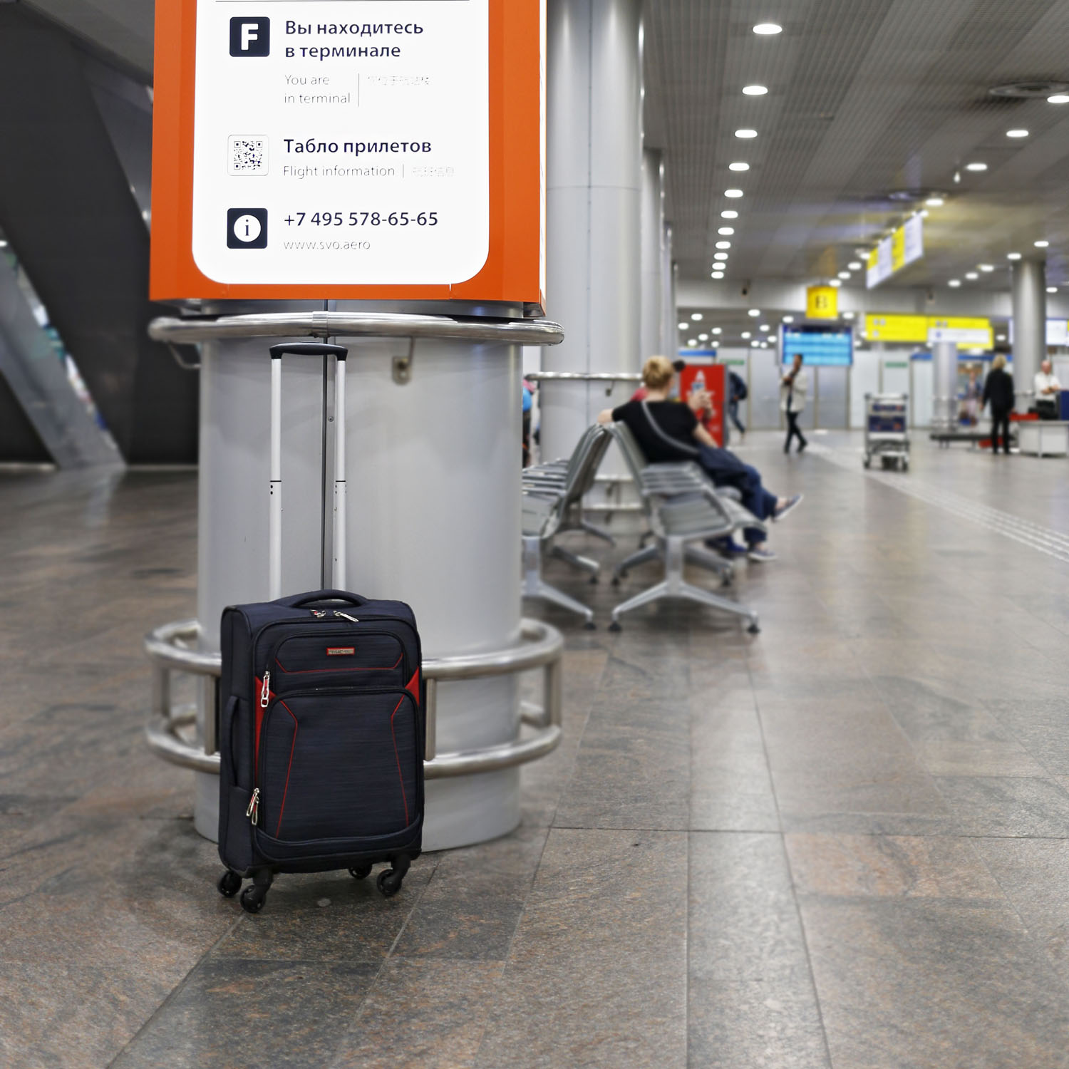 Чемодан на 4х колесах POLAR Р18А01-19" Black