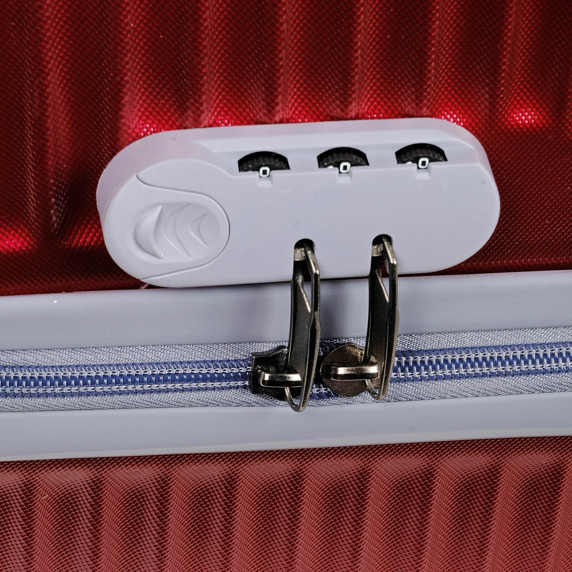 Комплект из 2х чемоданов POLAR РА162-2 Black (20", 24")