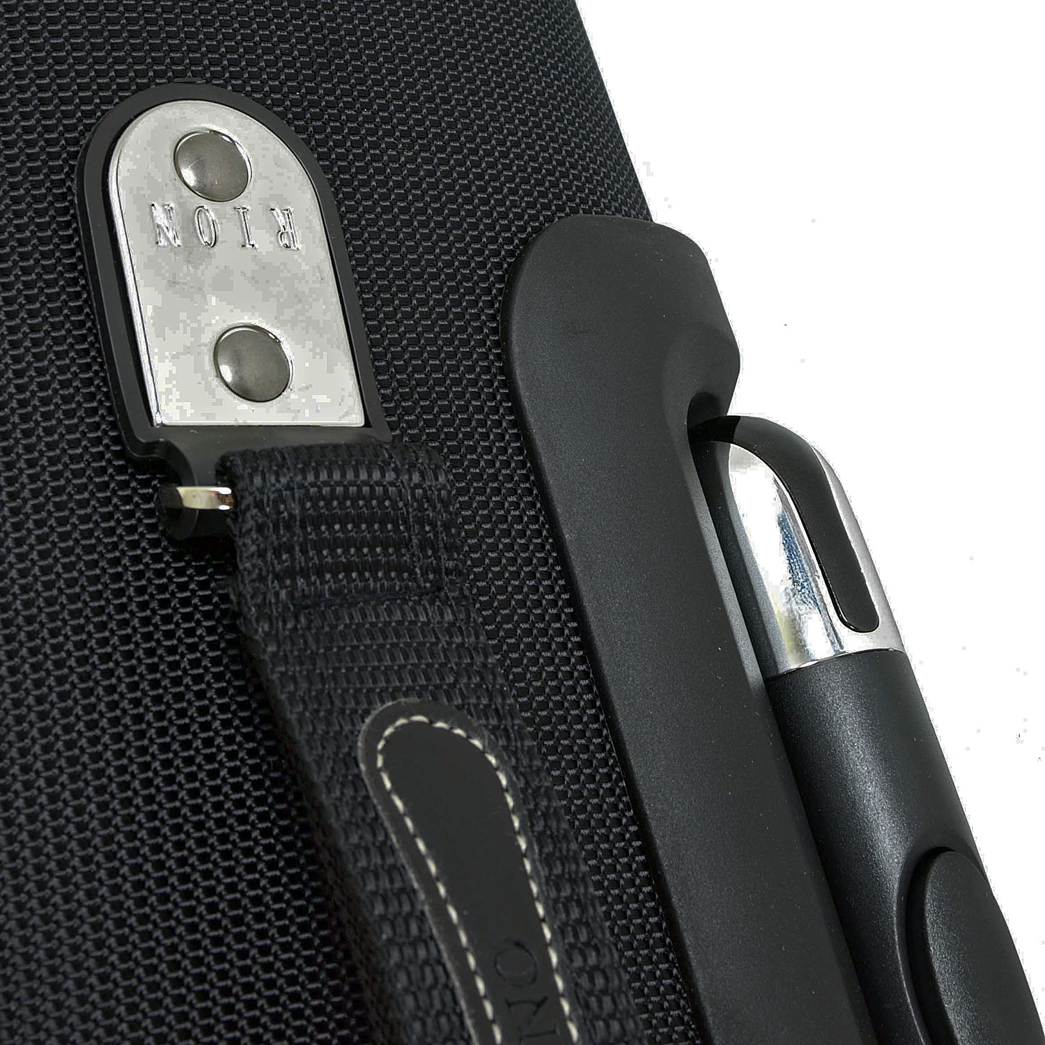 Чемодан-пилот на 2х колесах RION+ А423 Black