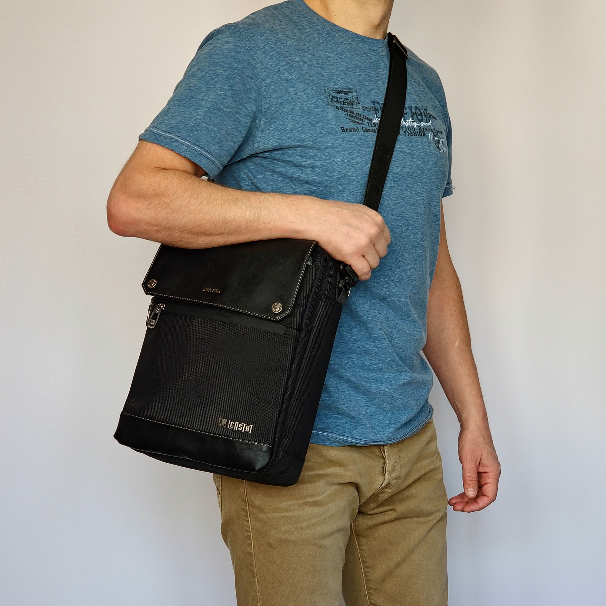 Сумка-планшет А4 LEASTAT 4164 Black