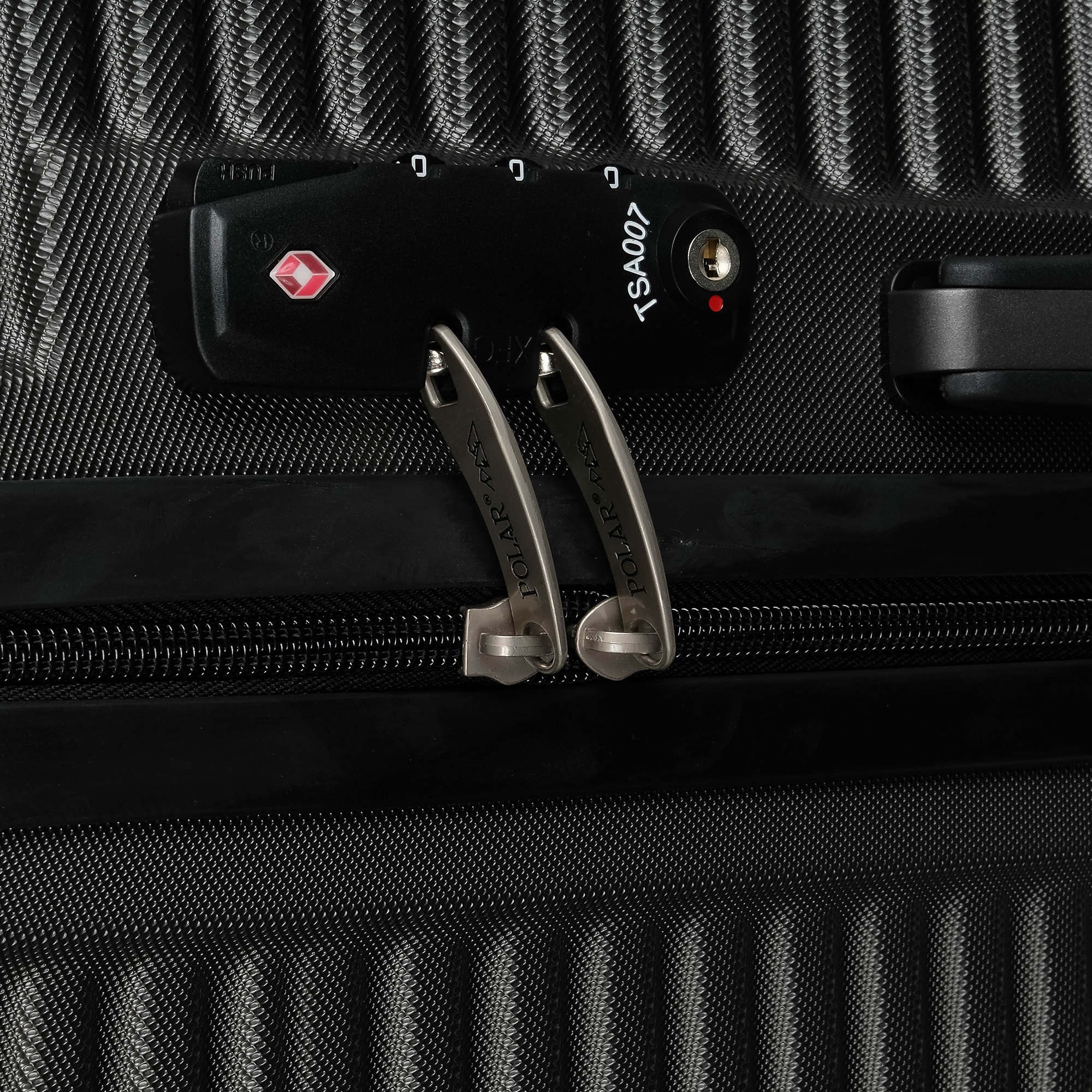 Чемодан средний POLAR РР5637-24" Blue