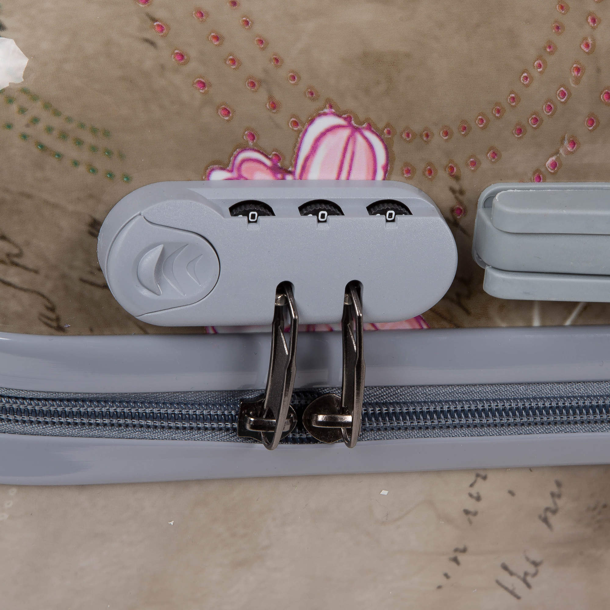 Чемодан малый POLAR РА053- 20" "Девочка"