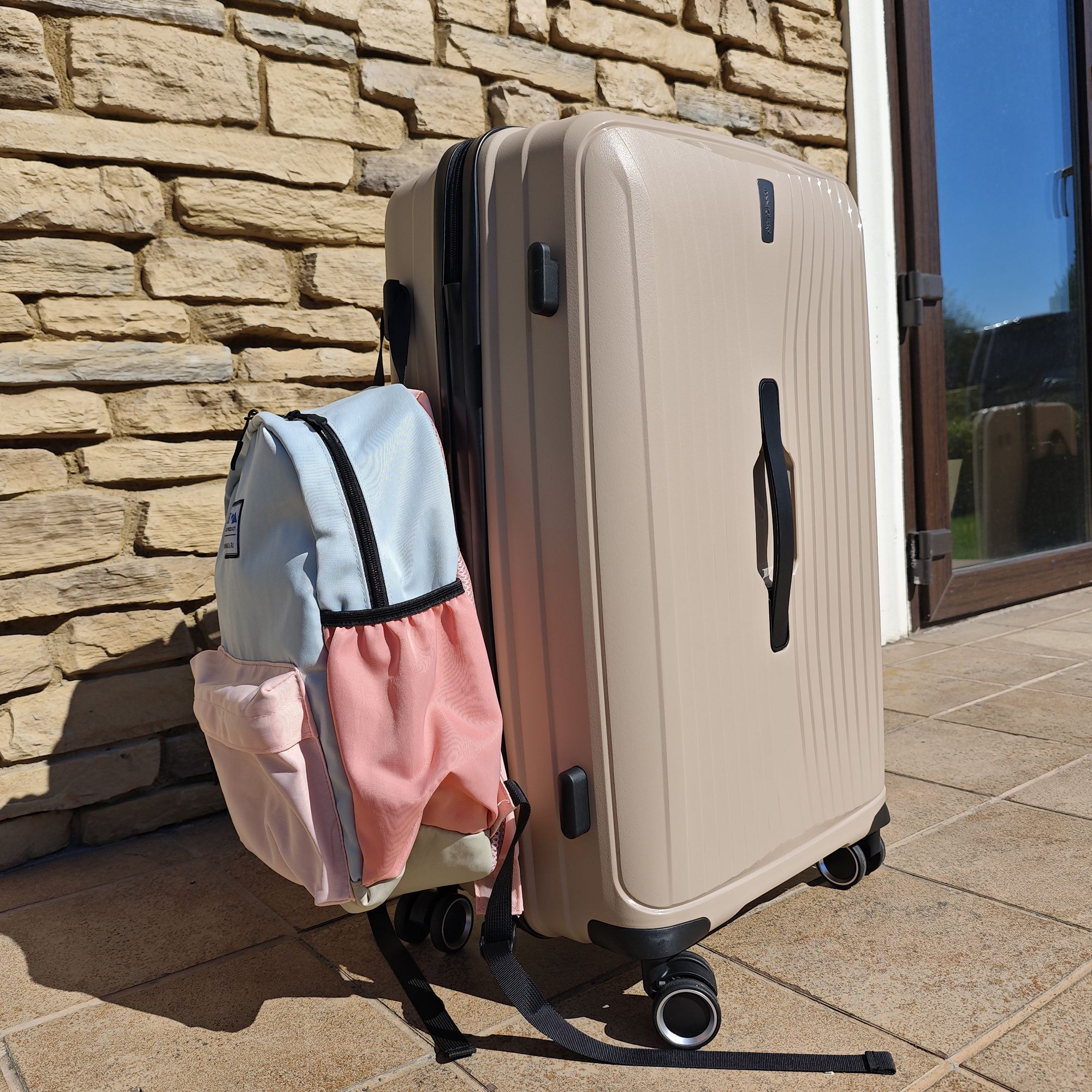 Чемодан среднего размера POLAR РР829-24" Beige