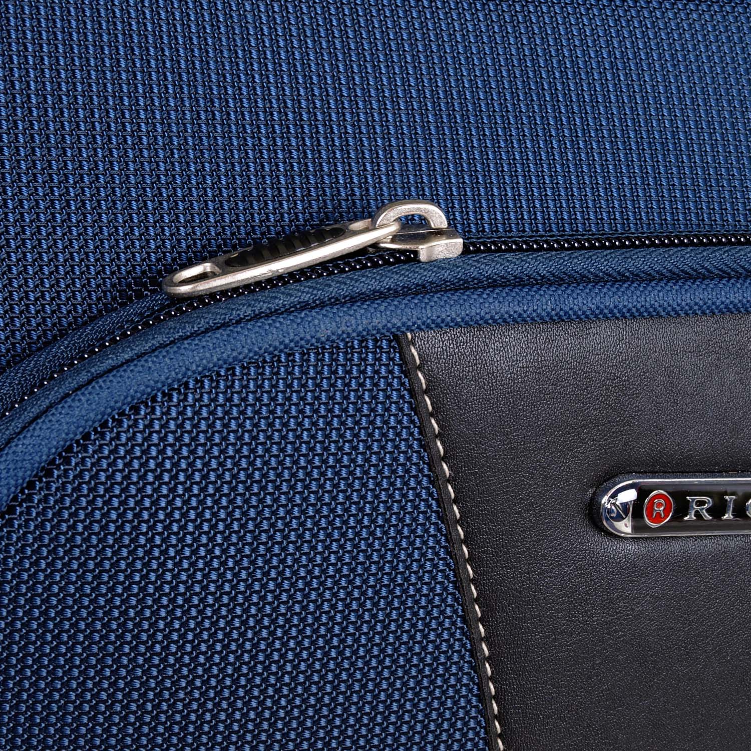 Кейс-пилот на 4х колесах RION+ А433 Blue