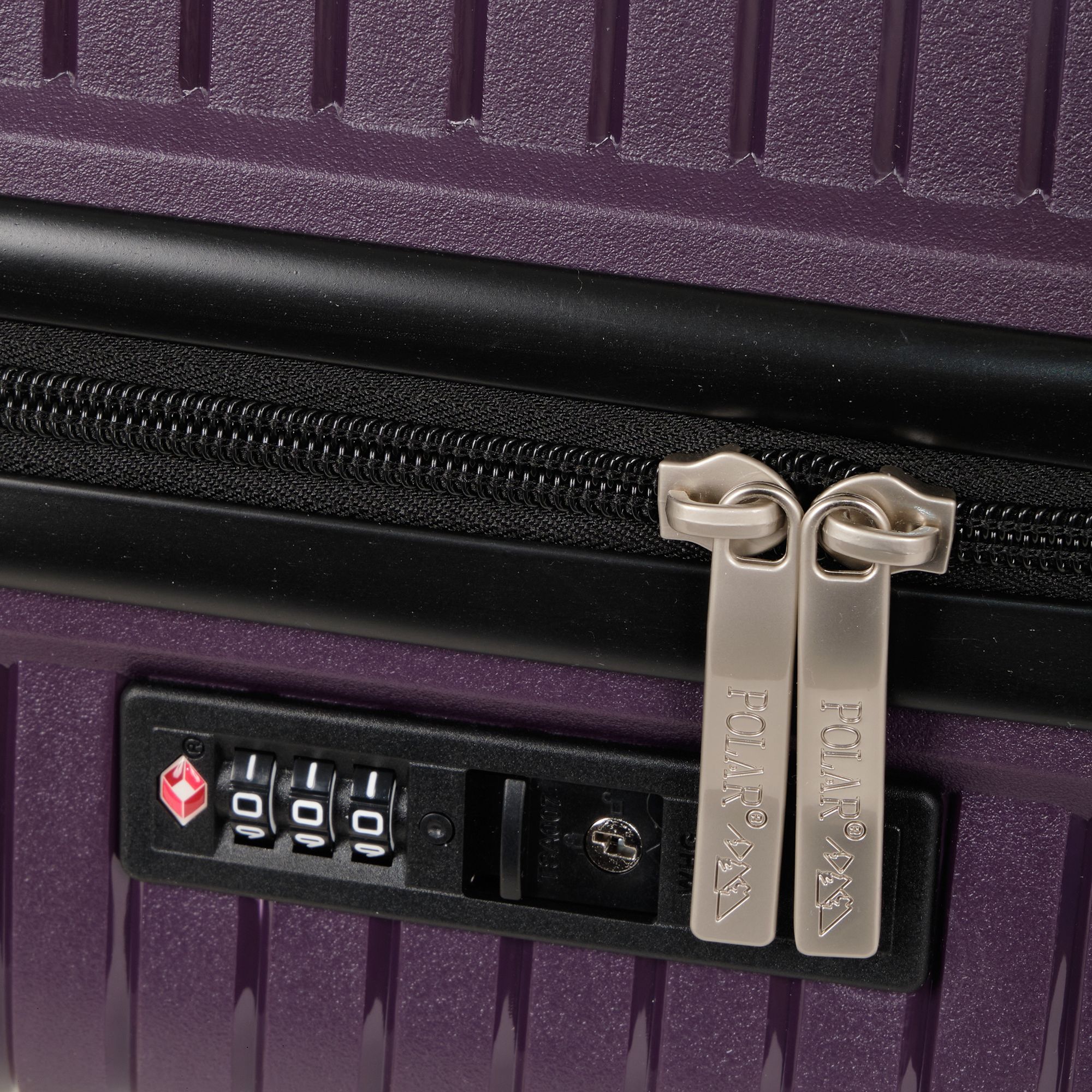 Чемодан для ручной клади POLAR РР823-20" Purple