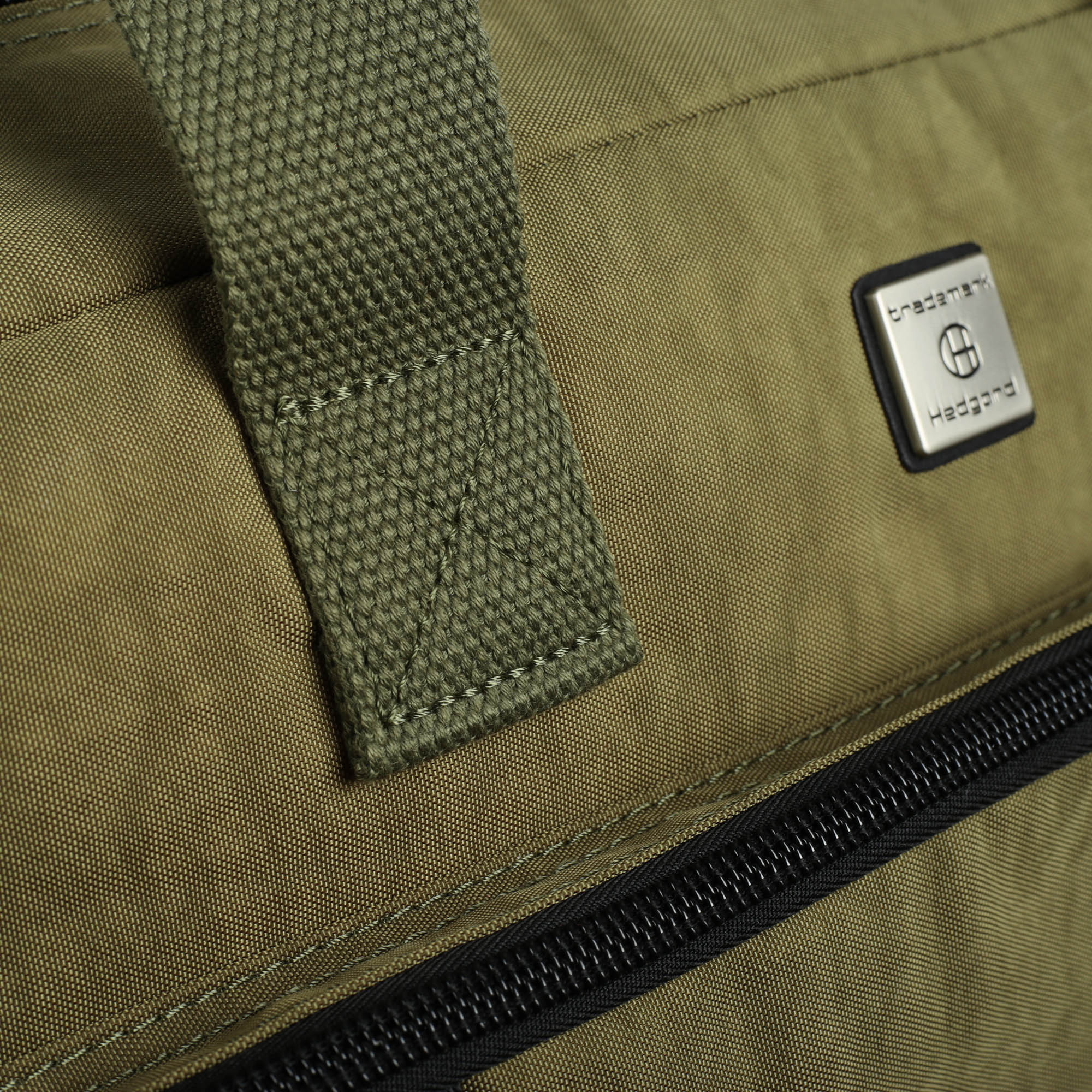 Дорожно-спортивная сумка  Hedgard 4166 Green