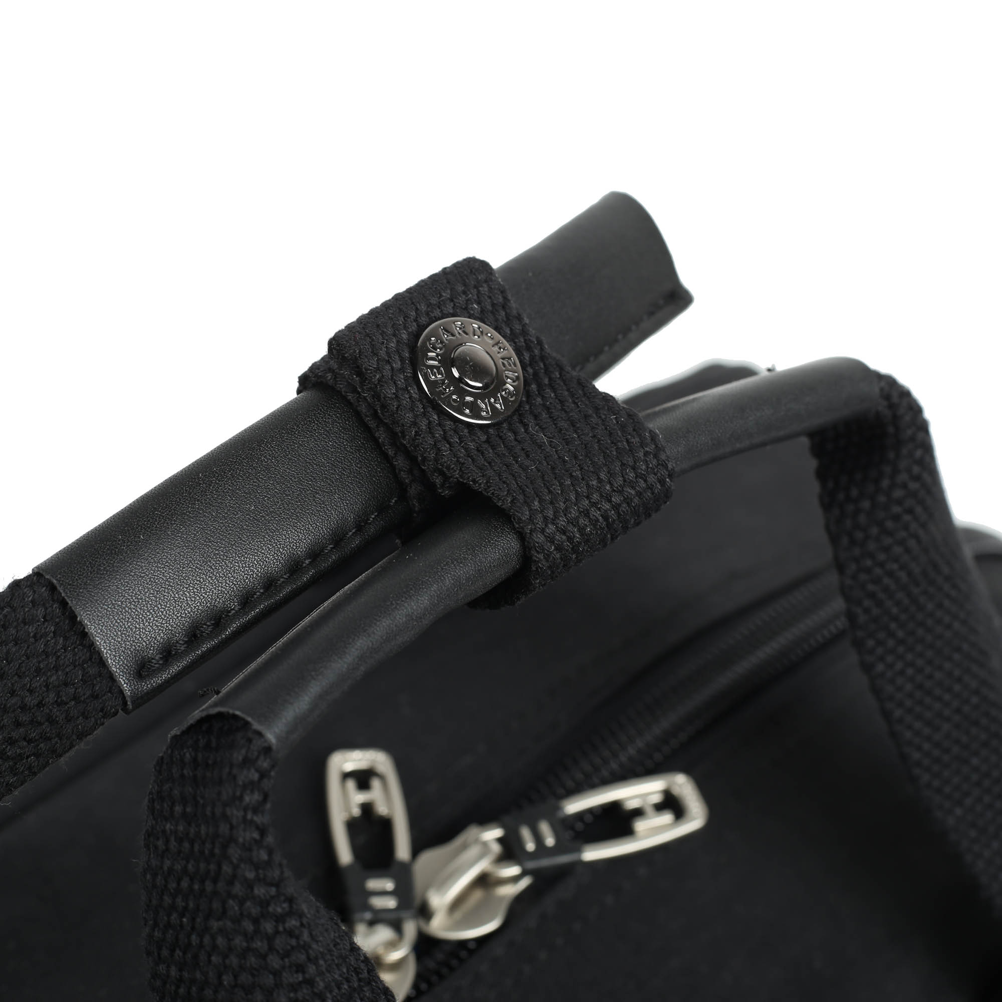 Дорожно-спортивная сумка  Hedgard 4166 Black