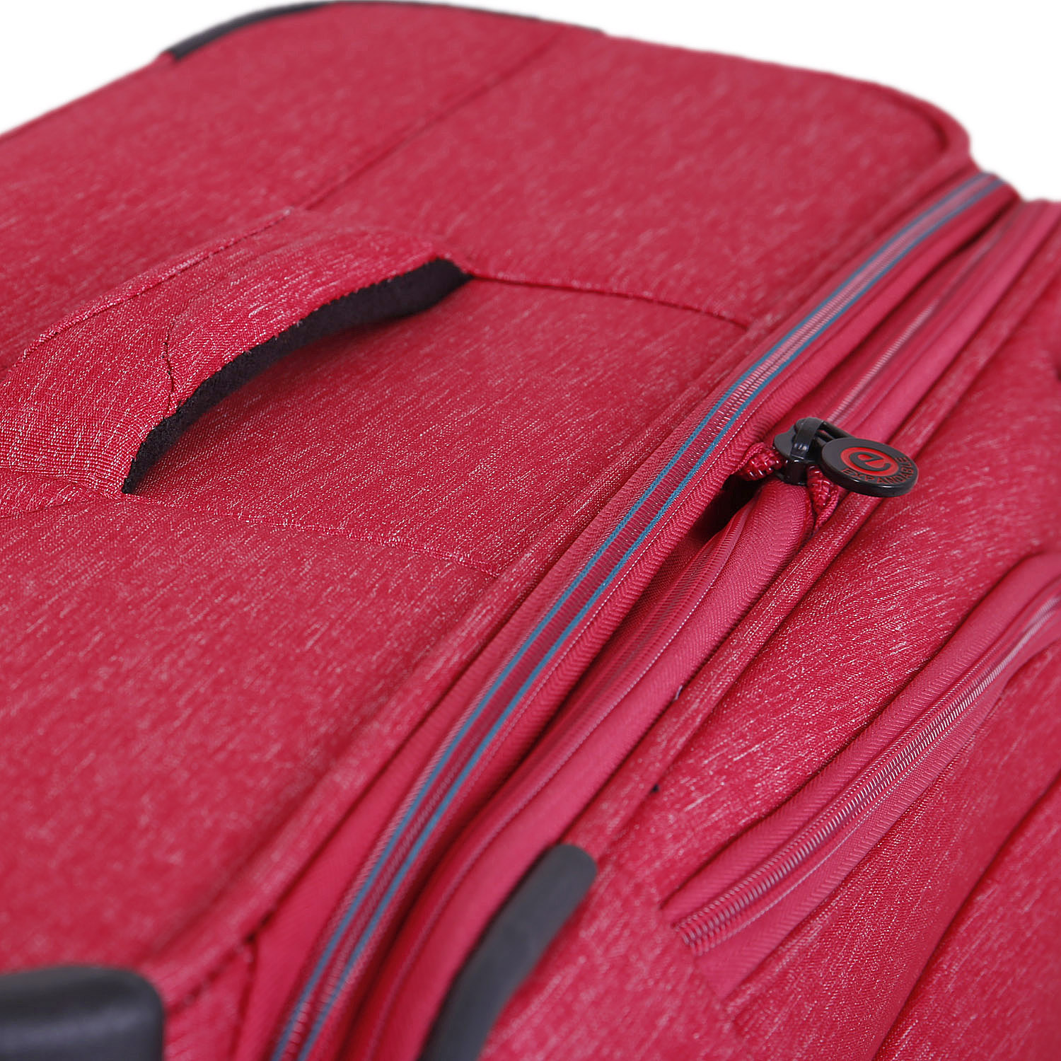 Суперлегкий чемодан среднего размера POLAR Р18А13-23" Red