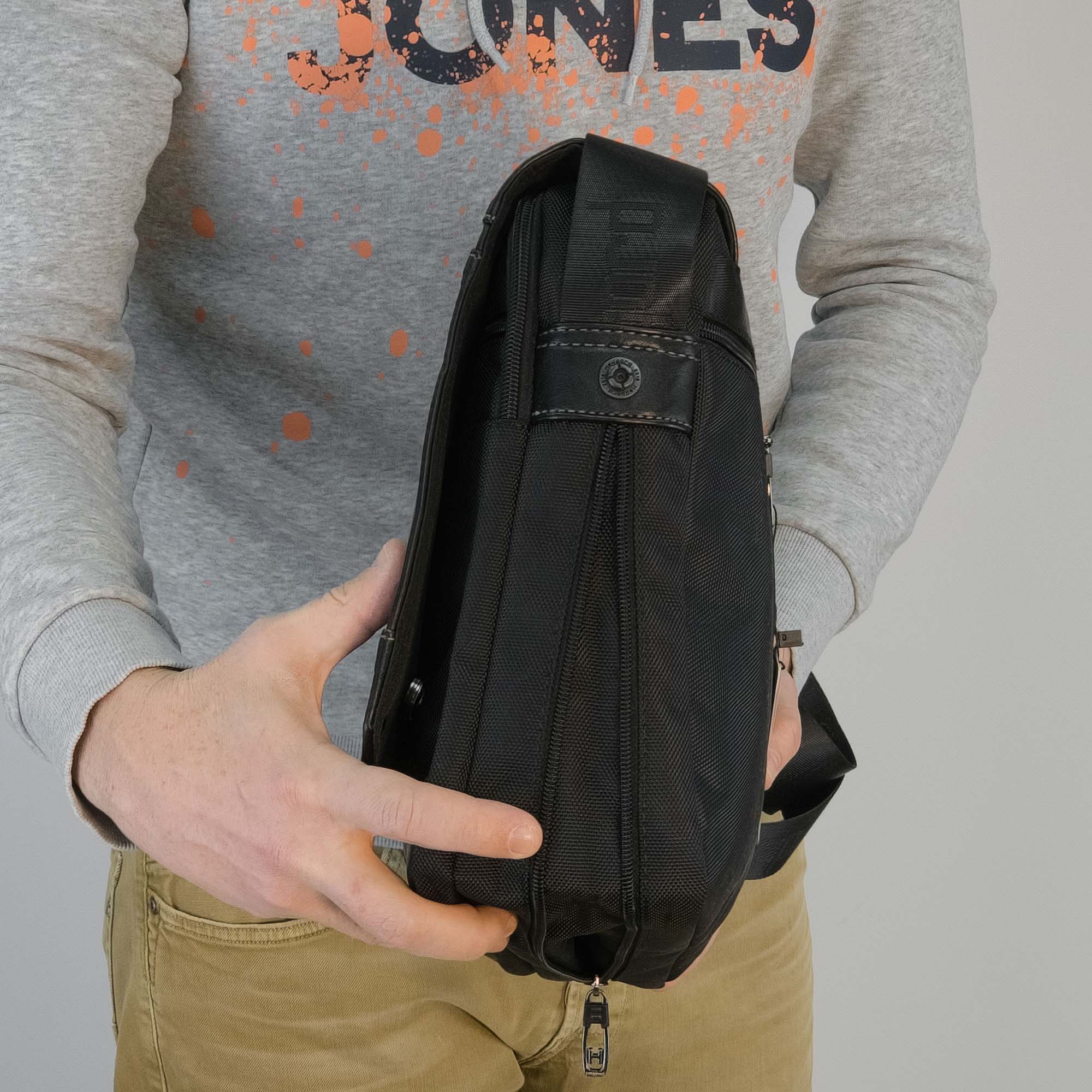 Сумка-мессенджер, планшет  Hedgard 9631 Black