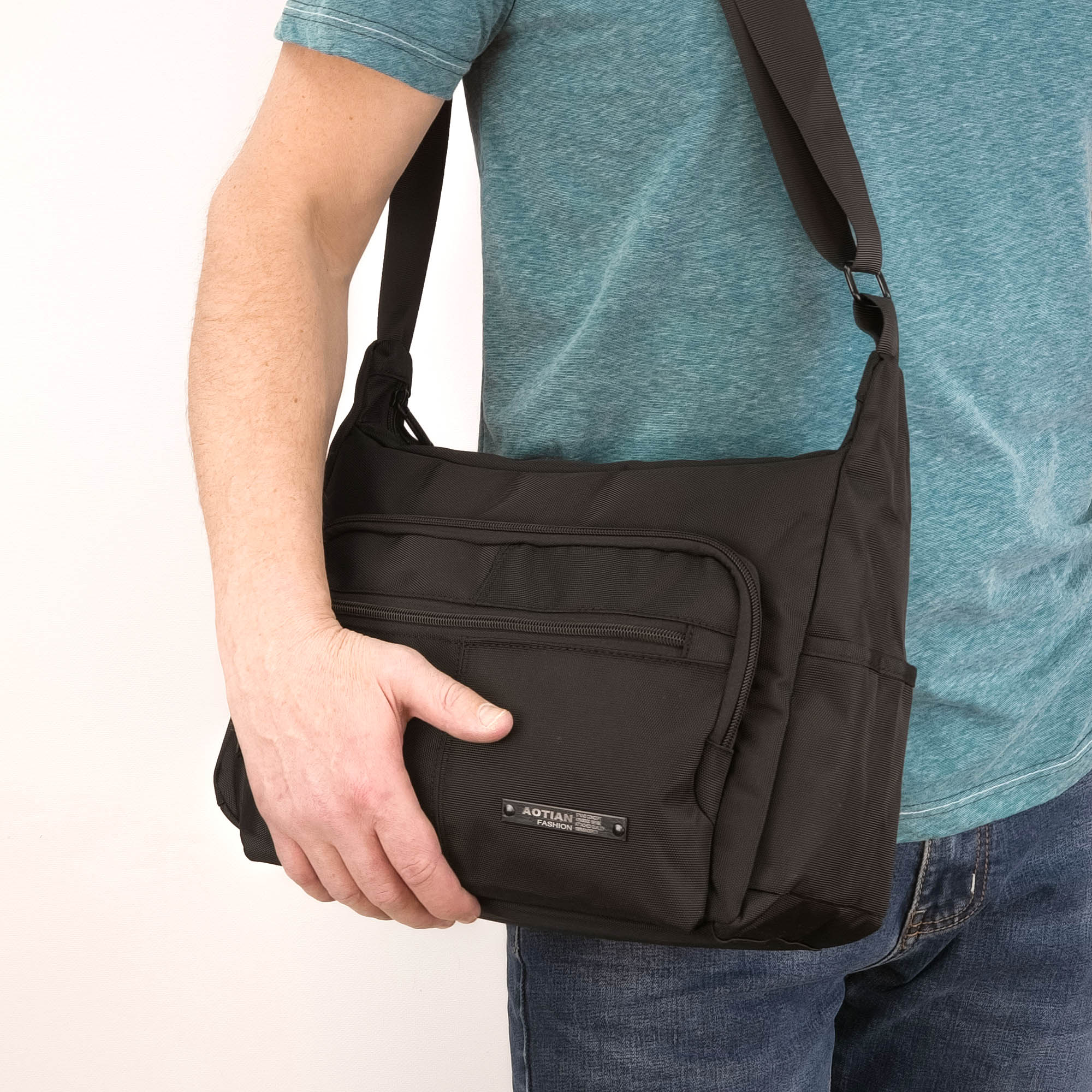 Сумка на плечо унисекс AOTIAN 20803 Black