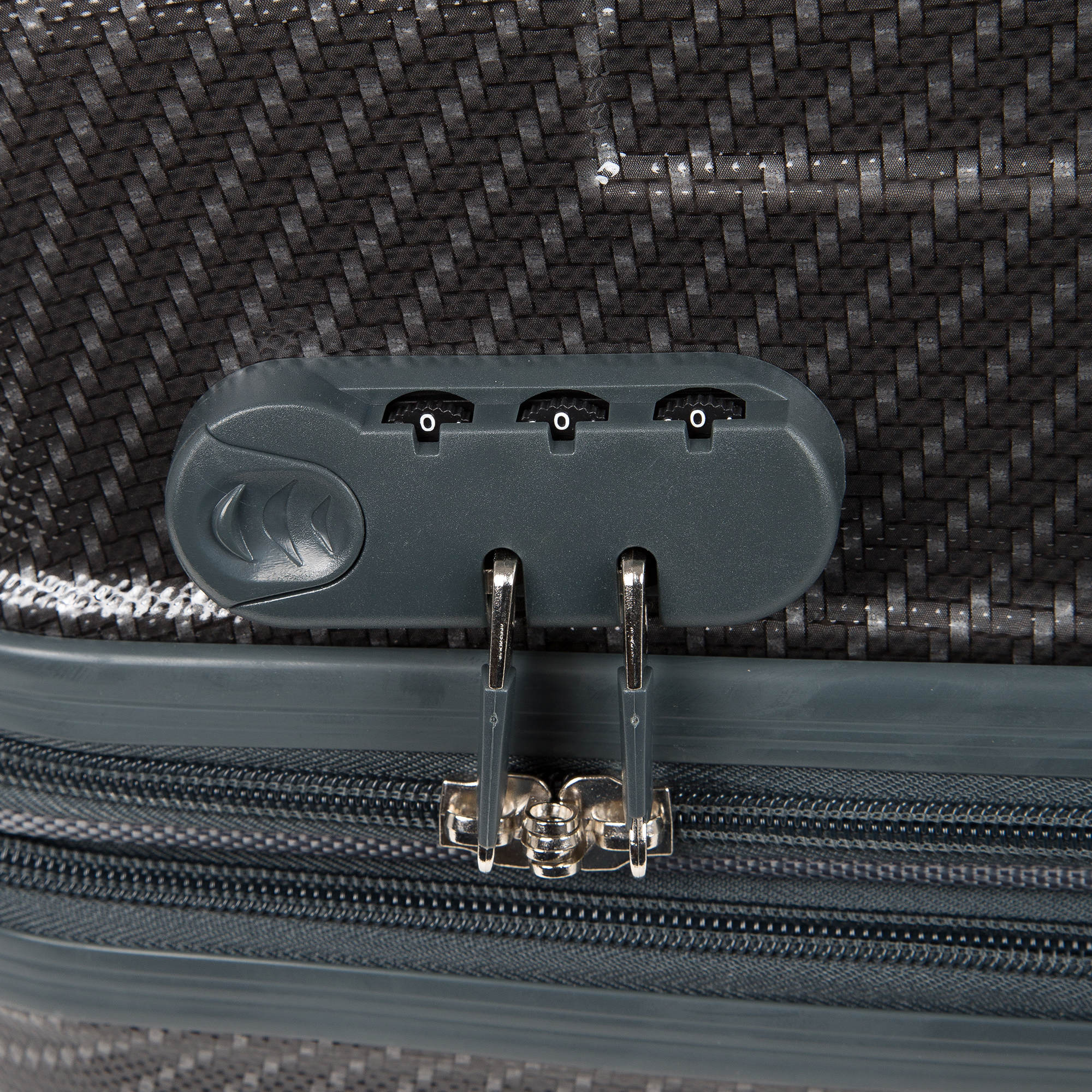 Чемодан средний POLAR Р1933-24" Grey