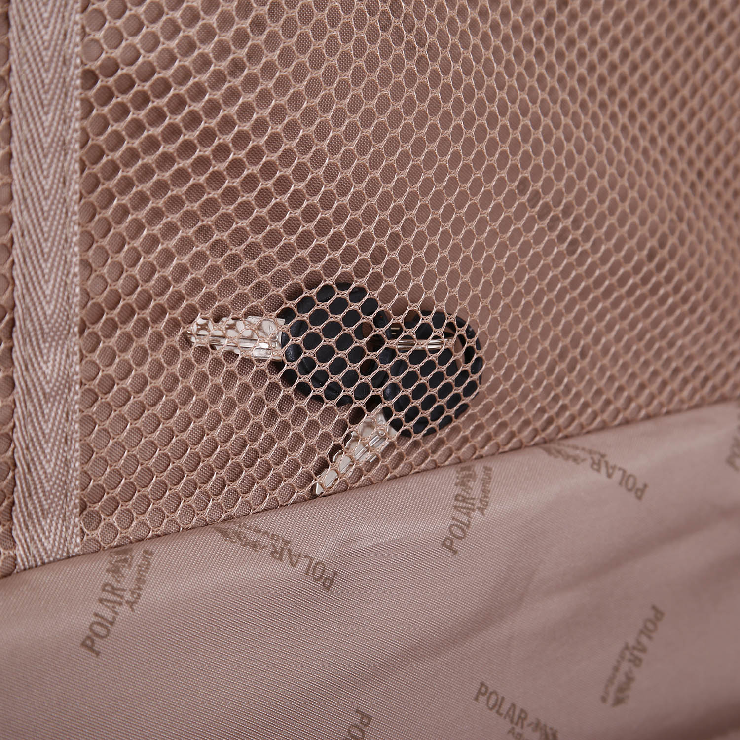 Чемодан-кейс, средний POLAR Р1145-25 Black